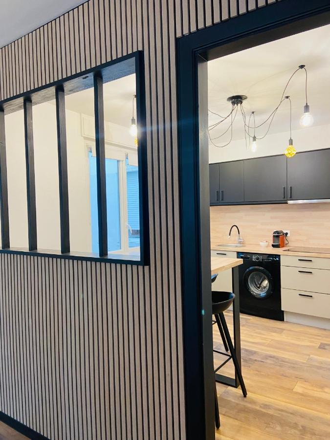 Appartement 2 Chambres Avec Terrasse Vue Sur Jardin Arbore Pontarlier Exterior photo